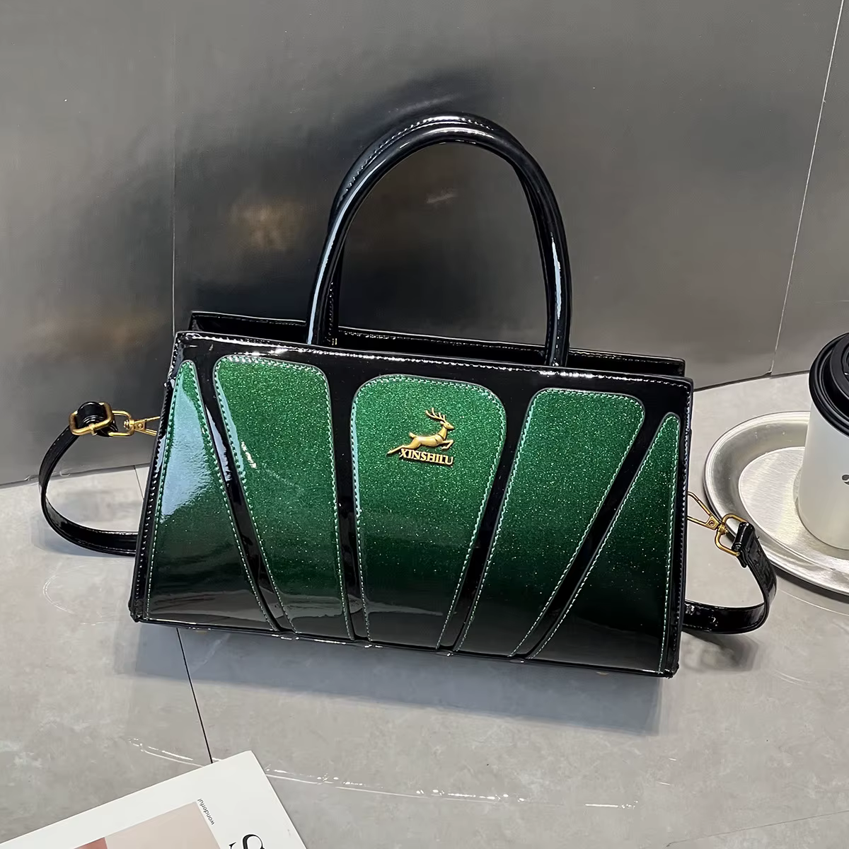 Sac à main rétro en cuir PU pour femmes, grande taille, épissage de colle, sac à bandoulière simple, Style pour les déplacements professionnels, nouvelle collection 2025