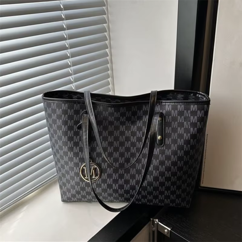Sac fourre-tout élégant