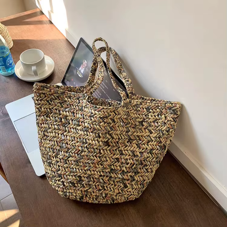 Nouveau Sac de Plage Tressé à la Main Tendance 2026 – Grand Sac Fourre-Tout Bohème Décontracté pour Voyage