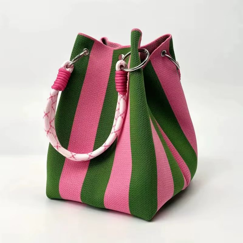 Sac seau tissé multicolore
