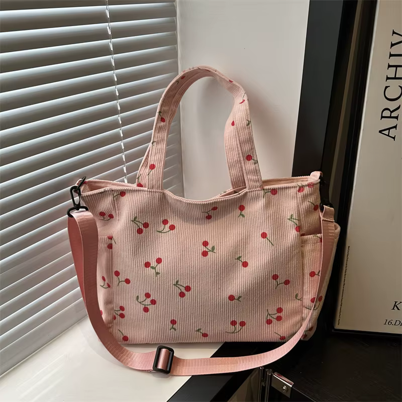 Sac à bandoulière chic en velours côtelé à imprimé cerises avec sangle réglable