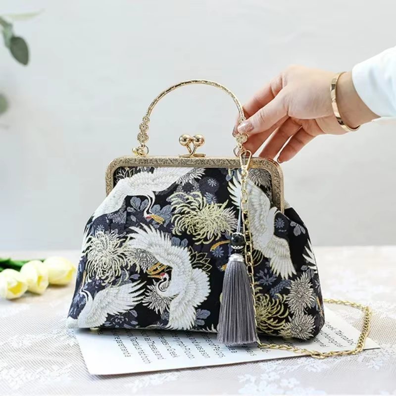 Mode Vintage sac à franges petits sacs à coque chaîne femmes épaule sac à bandoulière grue volant