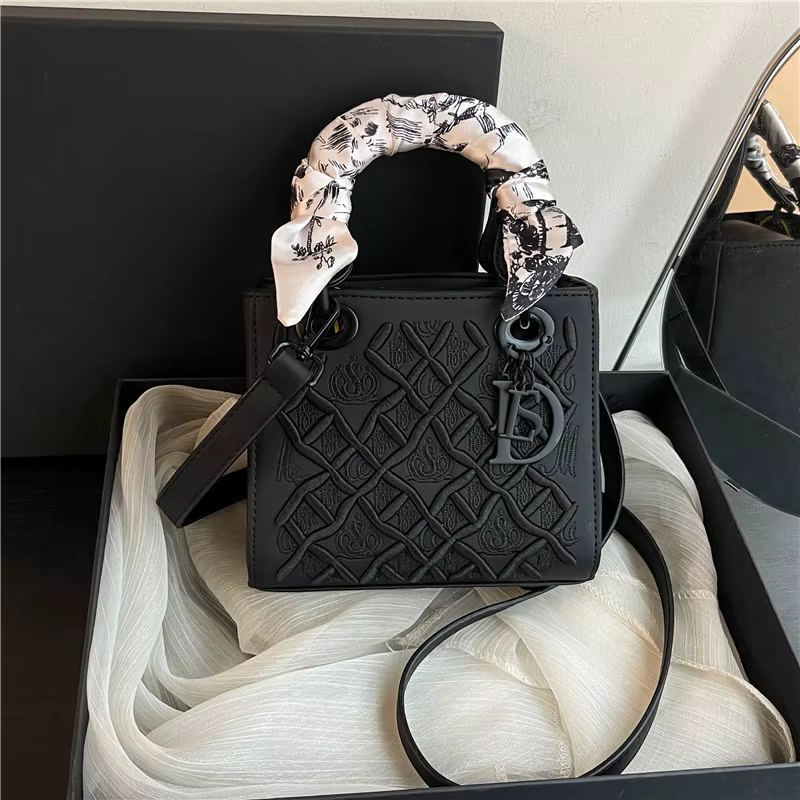 Sac à main de Concubine brodé artisanal polyvalent de luxe