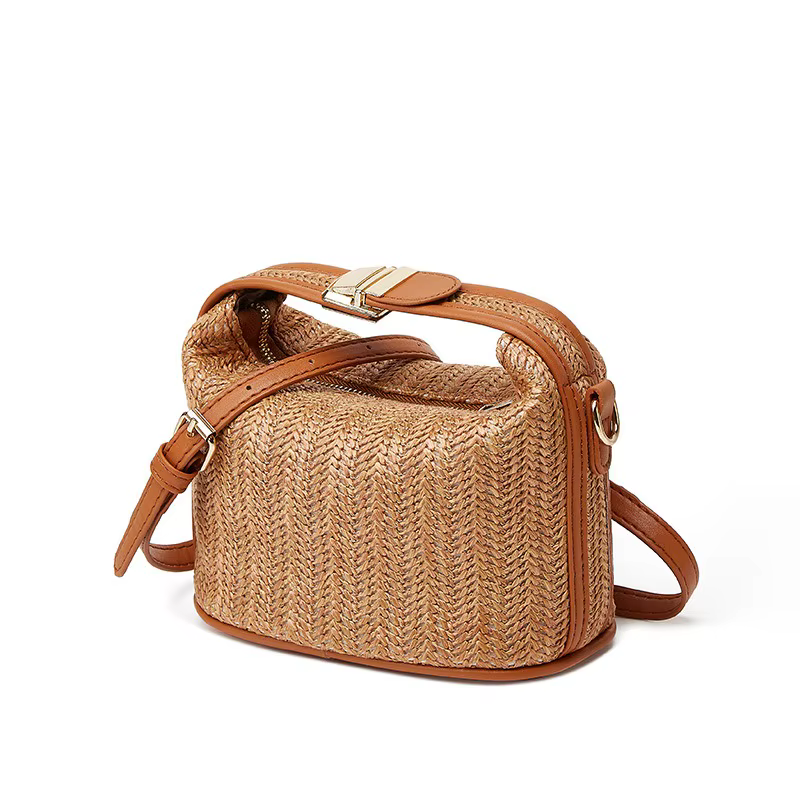 Sac seau en paille tressée