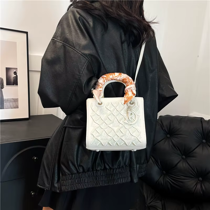 Sac à main de Concubine brodé artisanal polyvalent de luxe