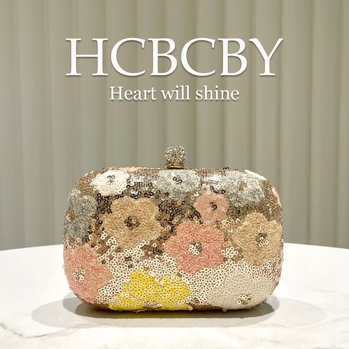 Petit sac à main en sequins à fleurs fraîches couleur champagne