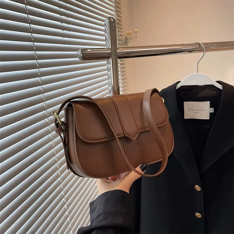 Sac à main tendance pour femme style urbain – Nouvelle collection automne – Sac carré simple et élégant – Qualité supérieure – Vente flash de la saison