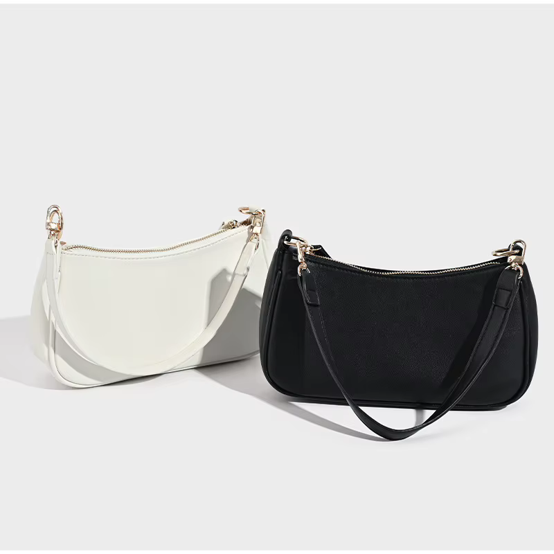 Sac à bandoulière Hobo avec chaîne