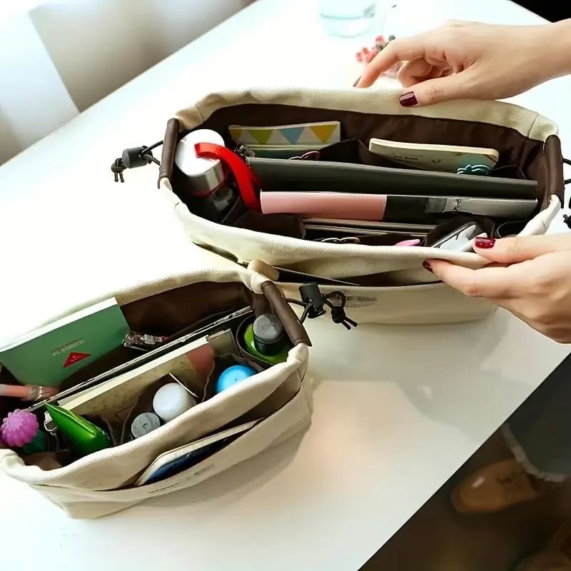 Sac de rangement pour cosmétiques en toile blanc cassé