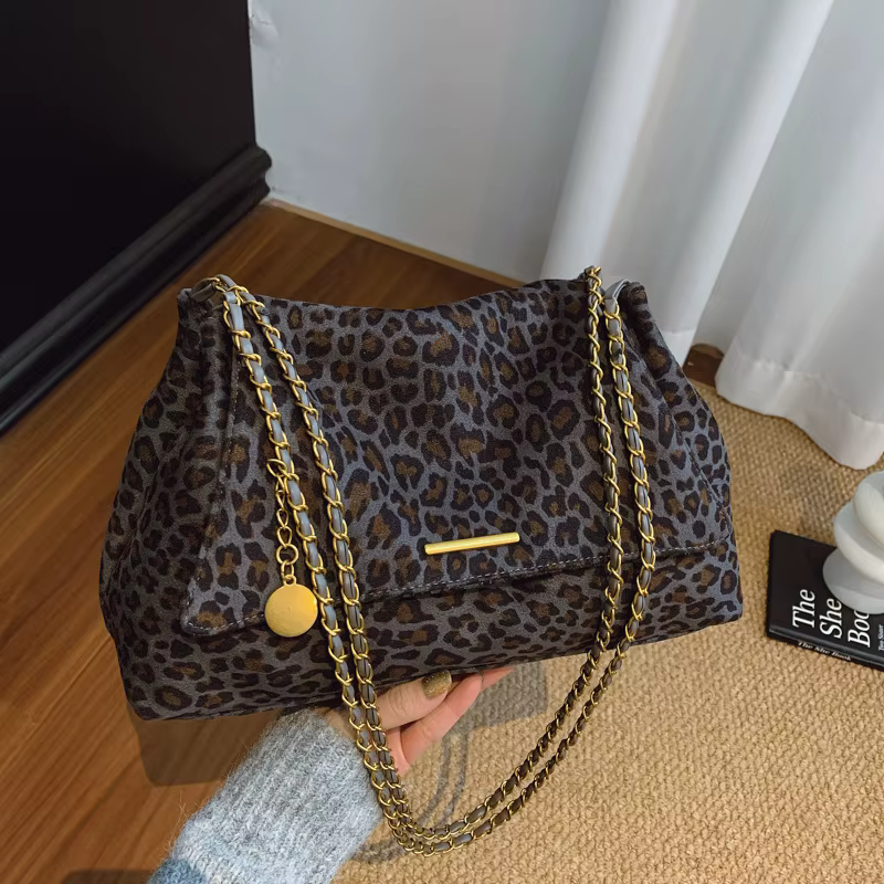 Sac à main vintage à imprimé léopard avec chaîne
