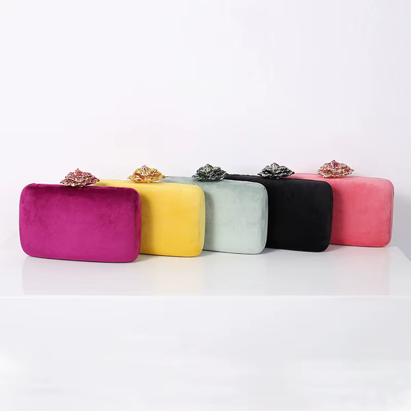 Sac fourre-tout flou pochette de fête de mariée pour femmes sacs à main jaunes de luxe flanelle de mariage petits sacs de créateurs sacs à main à fleurs de diamant
