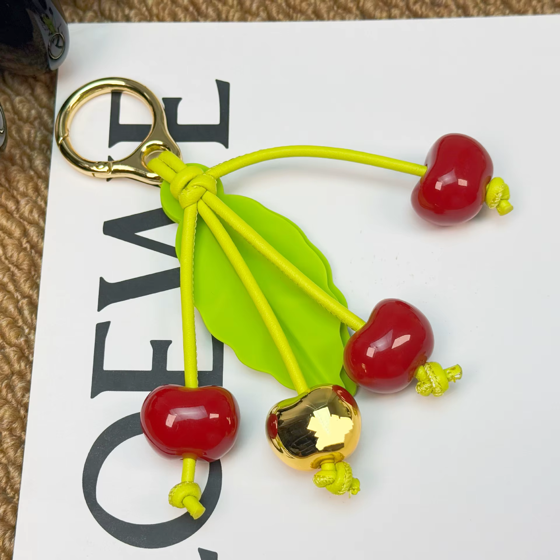 Nouveau porte-clés cerise
