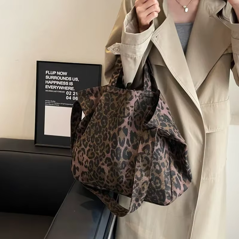 Léopard Design 2024 mode coréenne grands sacs à bandoulière pour femmes voyage sac à main dame Shopper Shopping sac