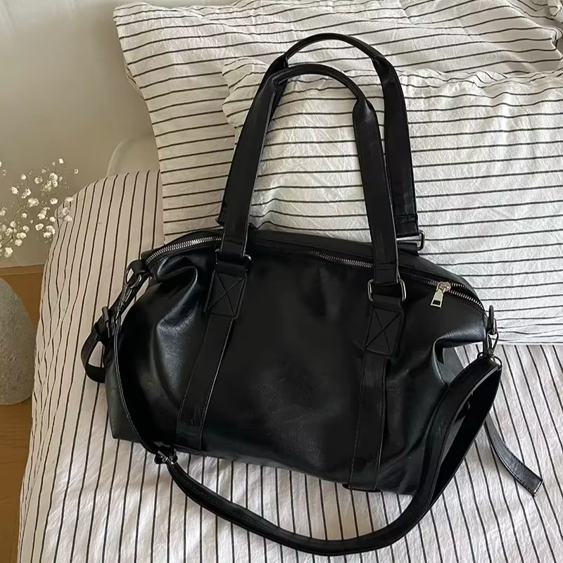 Grands sacs à bandoulière noirs pour femmes