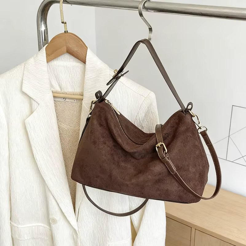 Faux daim couleur unie fermeture éclair doux sac carré confortable polyvalent Simple sacs à bandoulière 2025 hiver rétro mode fourre-tout décontracté
