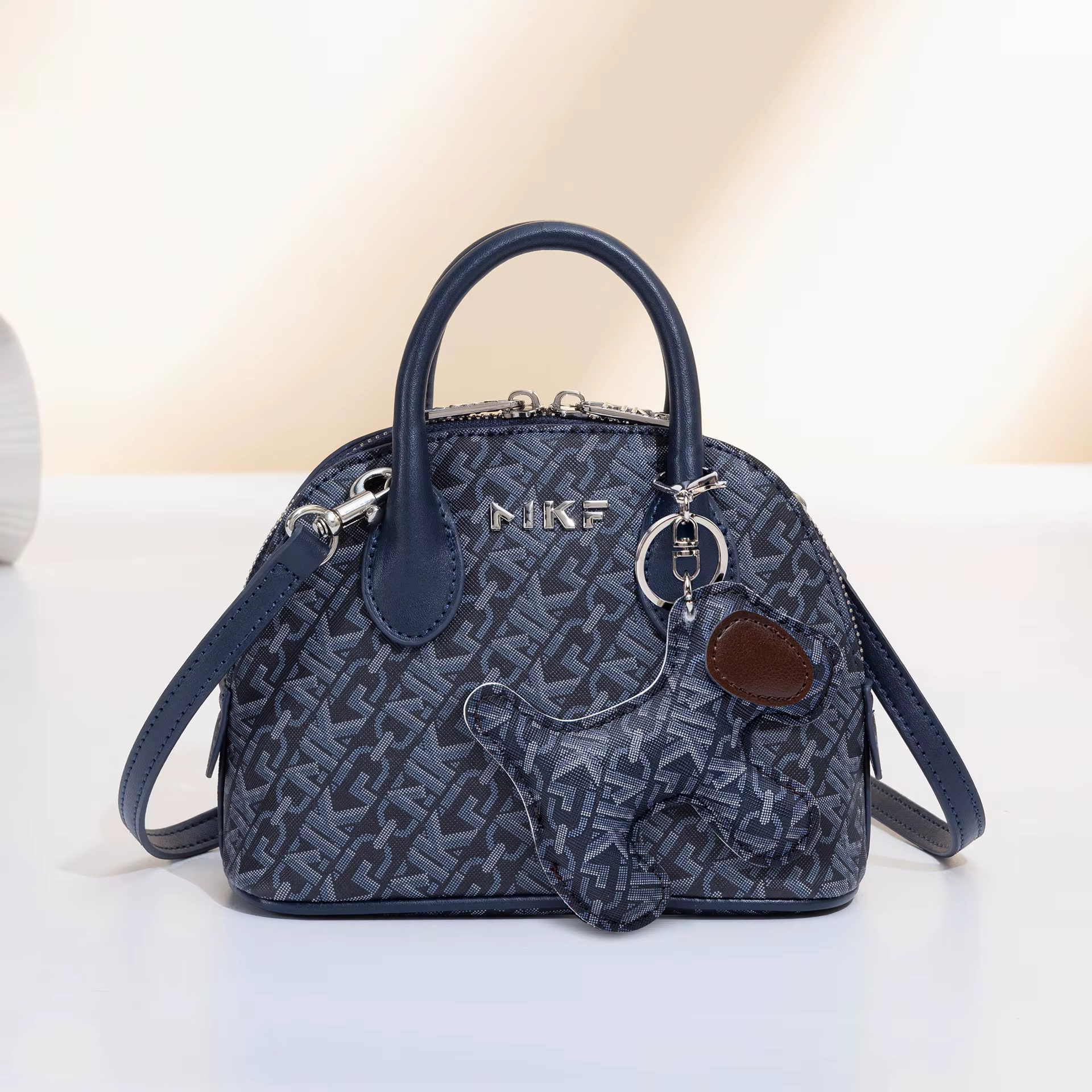 Sac Dôme Monogramme Vintage avec Breloque Poney