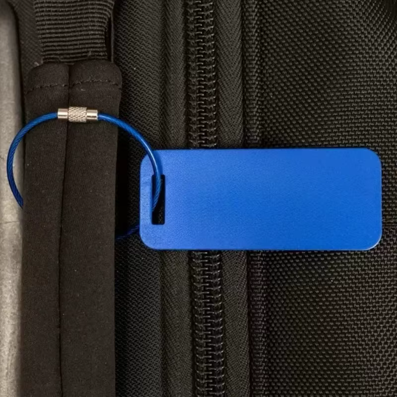 Étiquettes de bagages en métal personnalisées