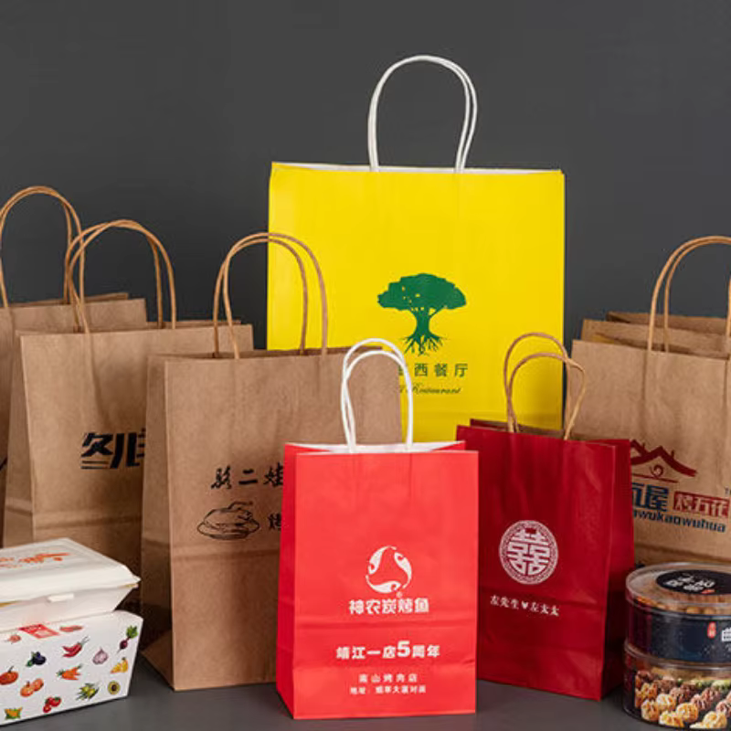 Sacs à main en papier Kraft, 50 pièces, sacs à main pour thé au lait, cosmétiques à emporter, magasin de vêtements, sacs d'emballage cadeau, Logo imprimé personnalisé