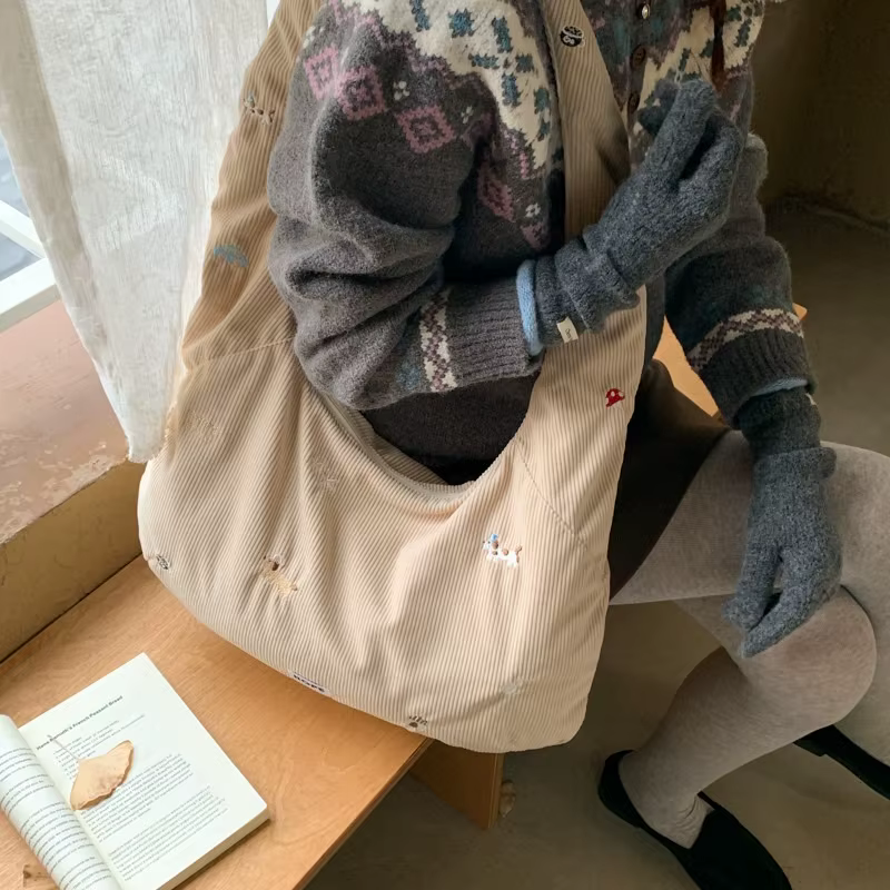 Velours côtelé broderie moraillon fourre-tout décontracté haute capacité trajet Simple sacs à bandoulière 2026 nouveaux