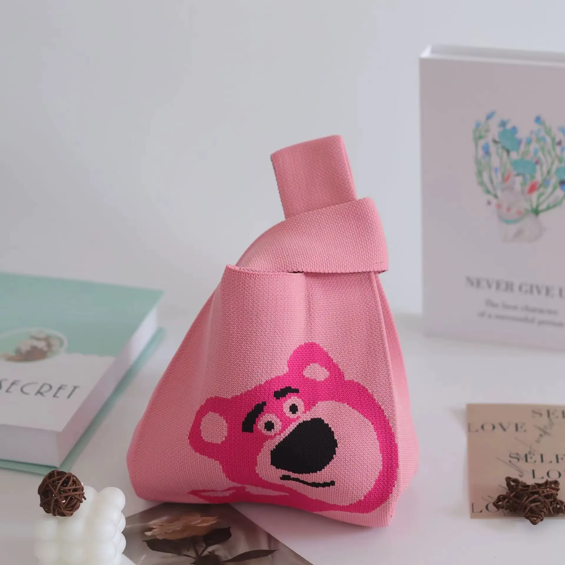 Sac à main seau tricoté pour célébration de mariage