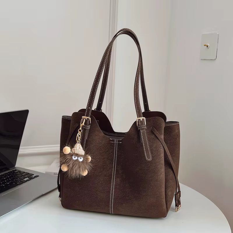 Sac fourre-tout en daim volumineux pour femme