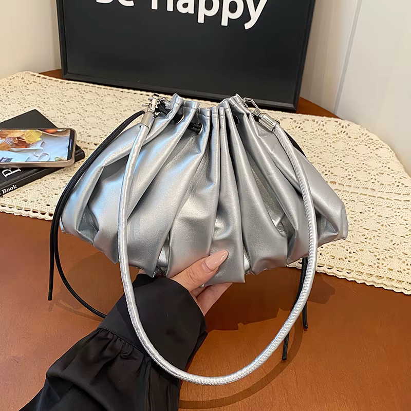 Sac à bandoulière argenté de luxe pour femmes