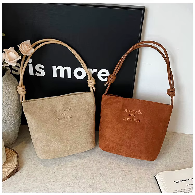 Sac seau en daim pour femmes
