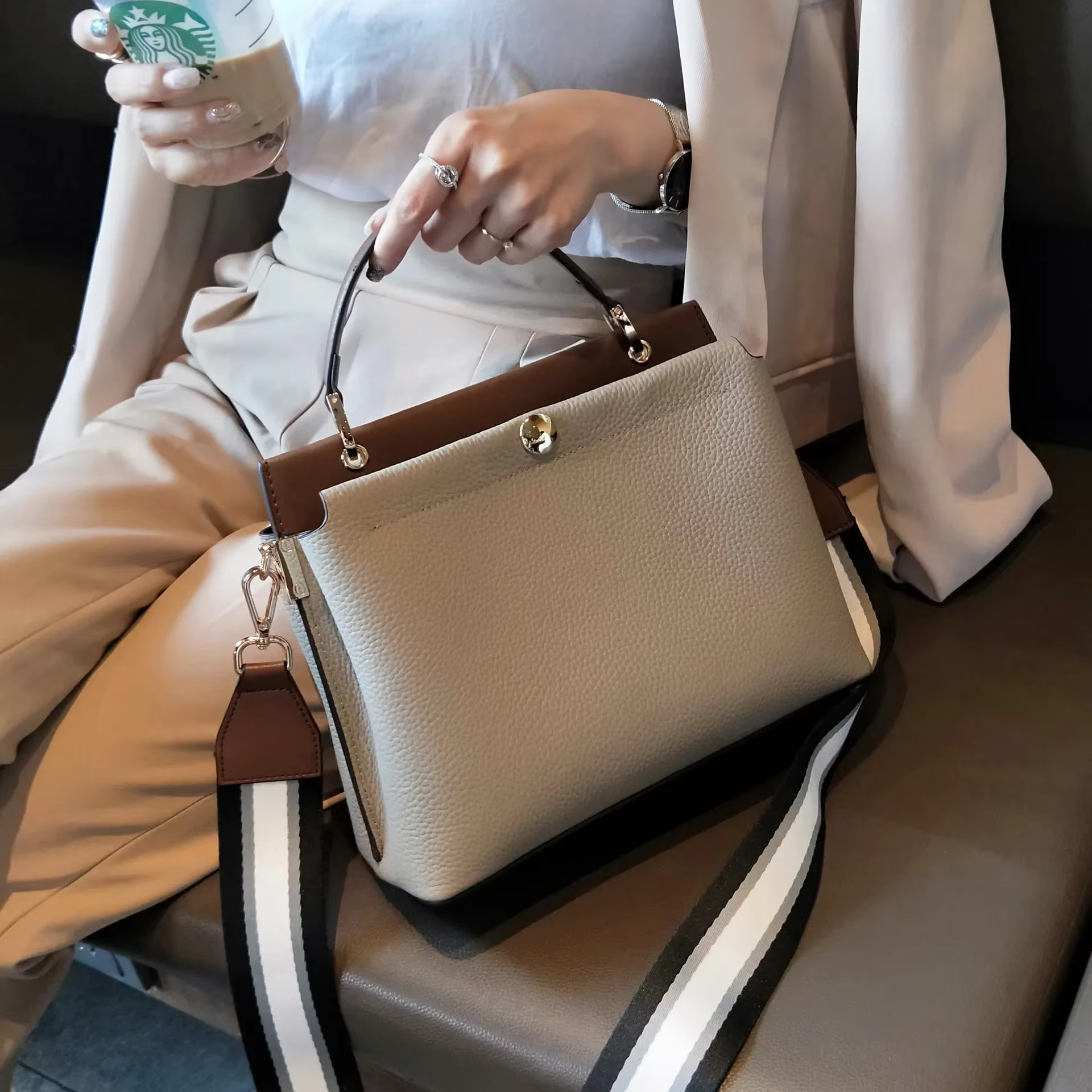 Sac à main classique en cuir véritable pour femme