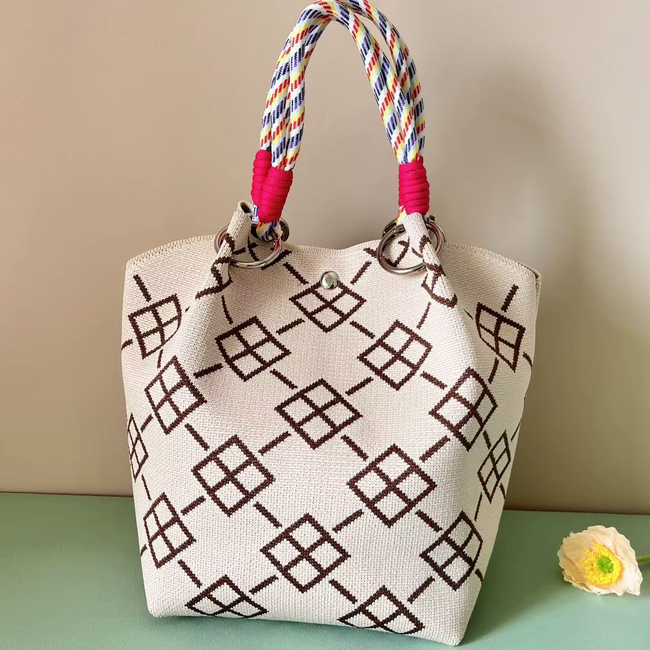 Sac à main tricoté rouge