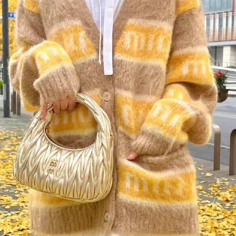 Sac à main tendance pour femme, design à pompons, sac d'épaule haut de gamme, sac sous le bras grande capacité, sac pour femme