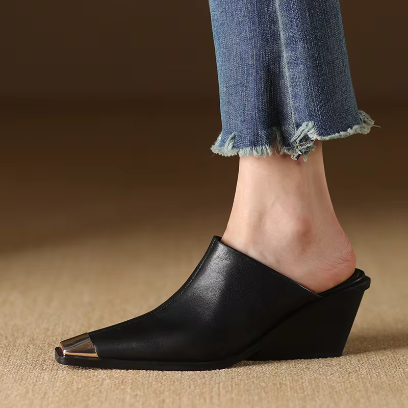 2025 nouvelles dames en cuir véritable tête en métal Mules mode Med talons épais été babouches femmes chaussures de bureau décontractées femme