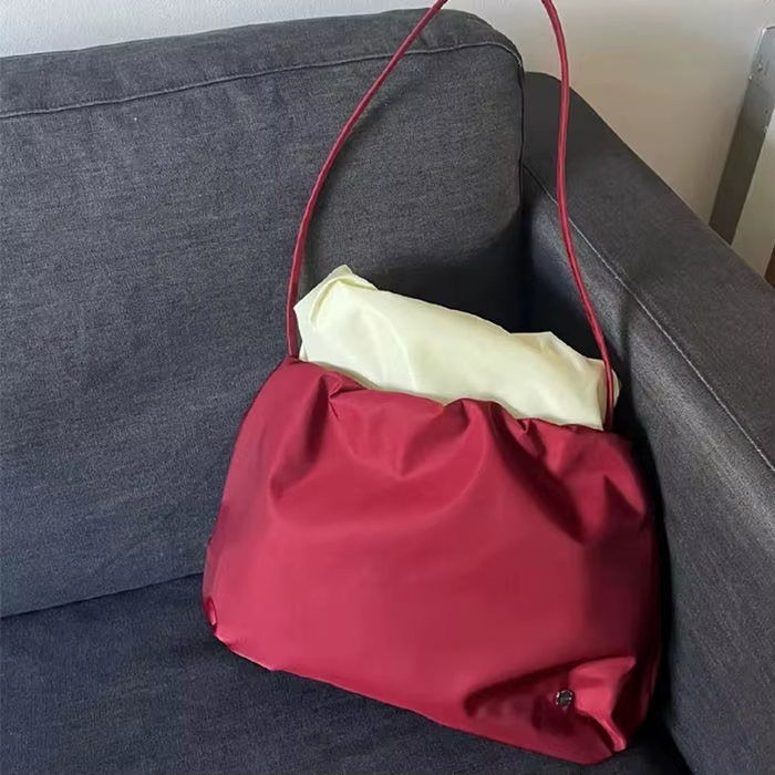 Femmes sacs 2025 nouveau Nylon mode coréenne printemps nuage en forme de sac à bandoulière sac à main haute capacité