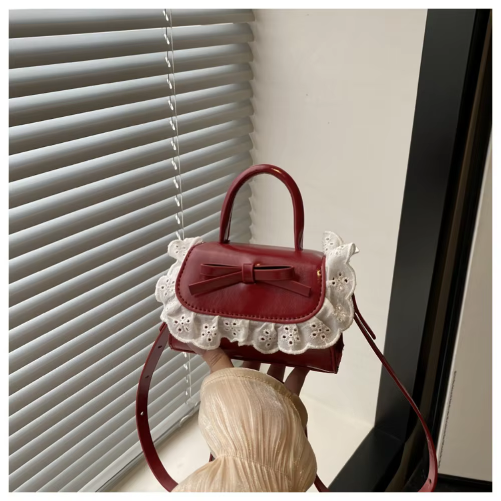 Sac bandoulière mini tendance en cuir PU avec nœud en dentelle