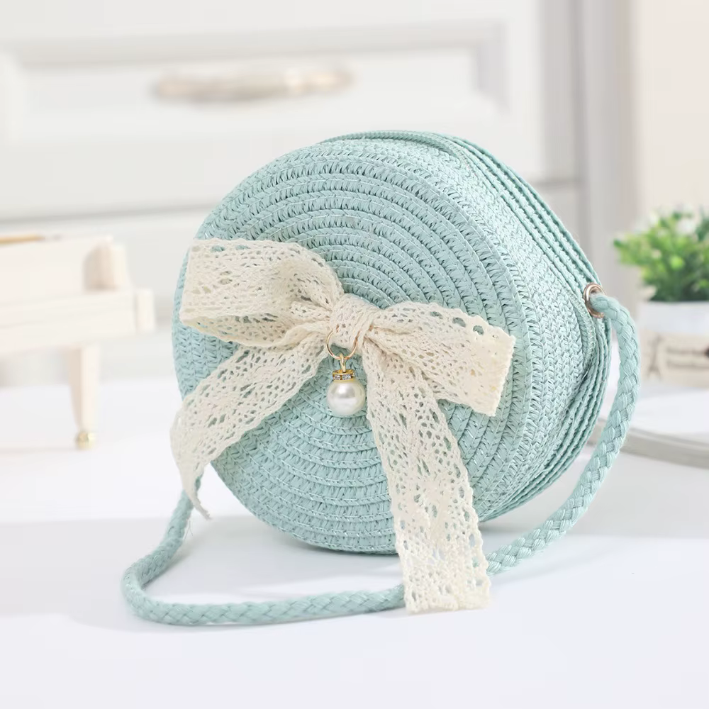 Sac en paille avec nœud en dentelle