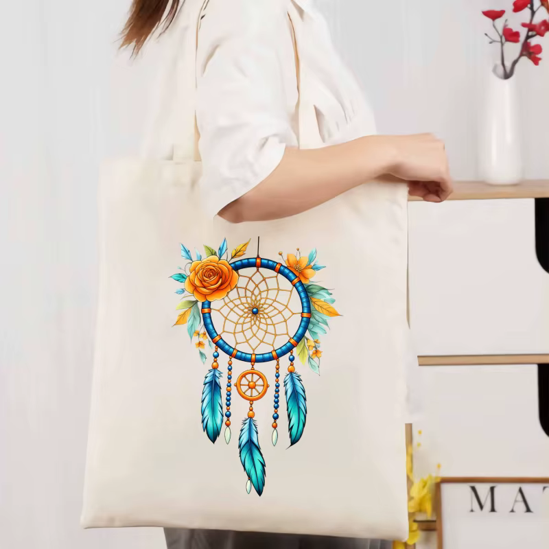 Sac fourre-tout en toile Dream Catcher avec imprimés floraux blancs et plumes pour un usage quotidien et un shopping
