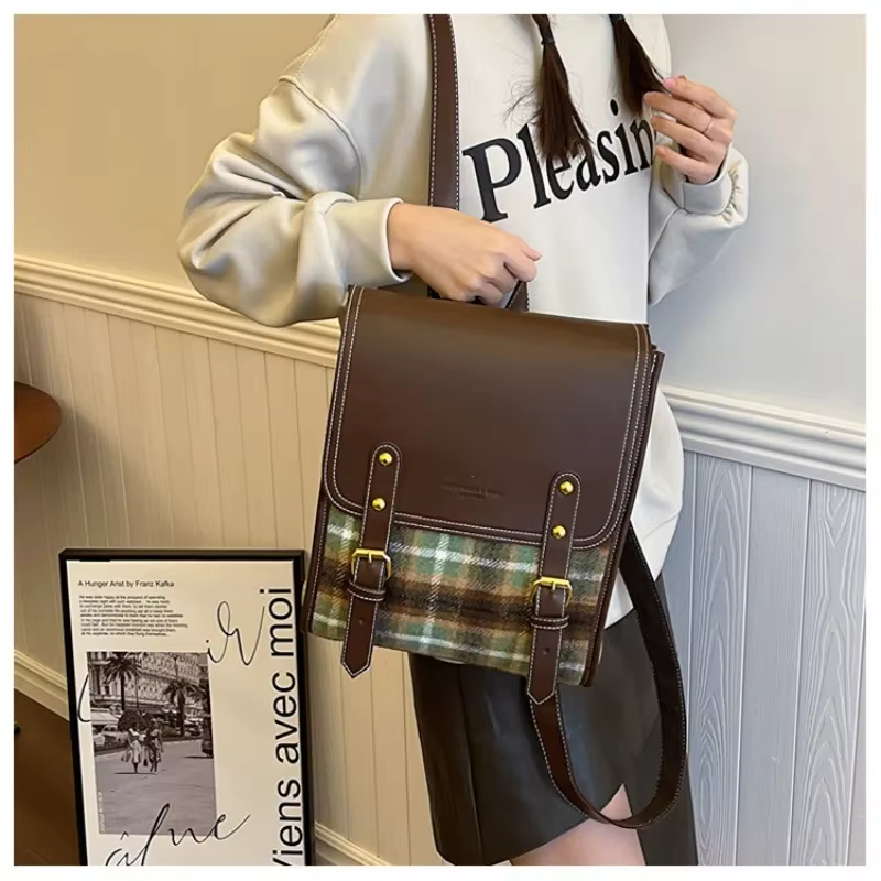 Mode PU Plaid sac à dos personnalité étudiant anglais femme loisirs sport sac à dos pour les adolescentes de l'école filles