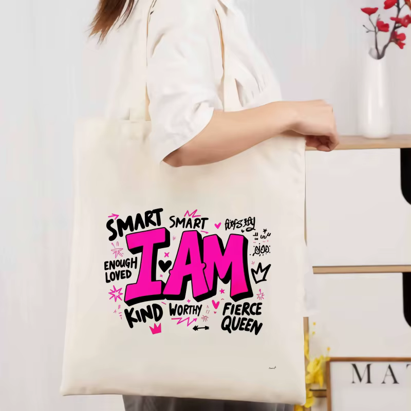 Le sac fourre-tout en toile de couleur crème