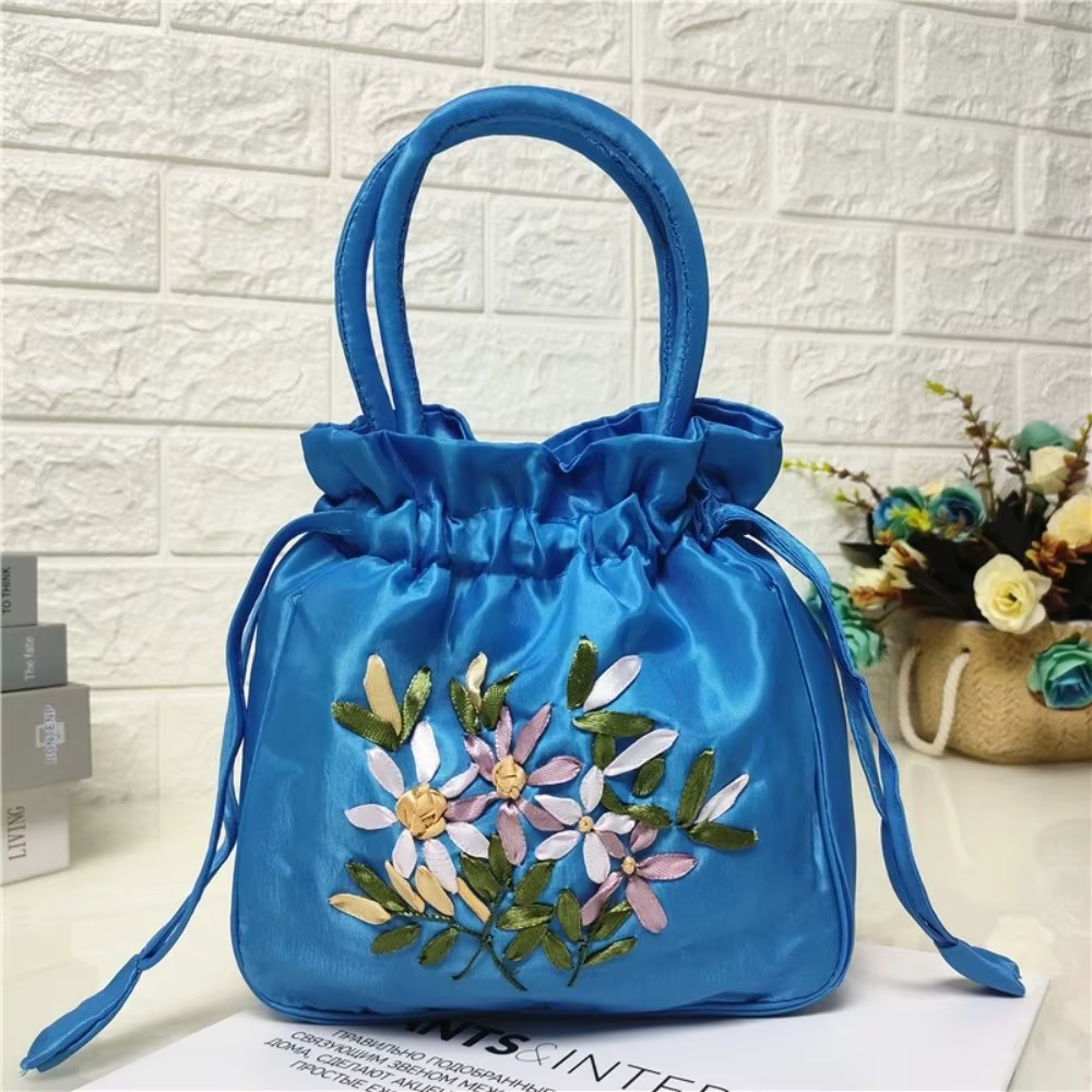 Sac seau pour femme à motif floral brodé