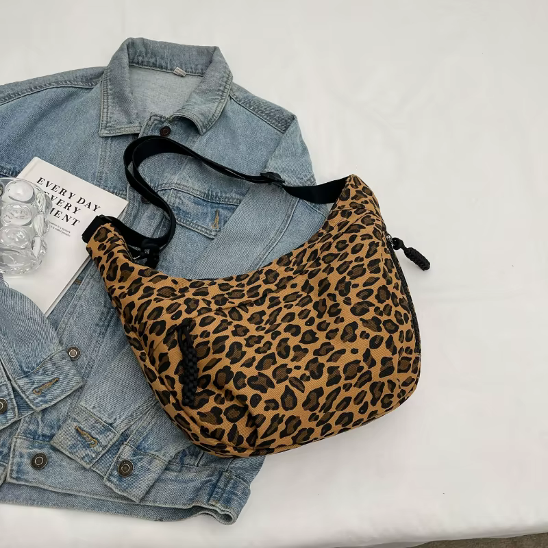Sac Hobo imprimé léopard unique