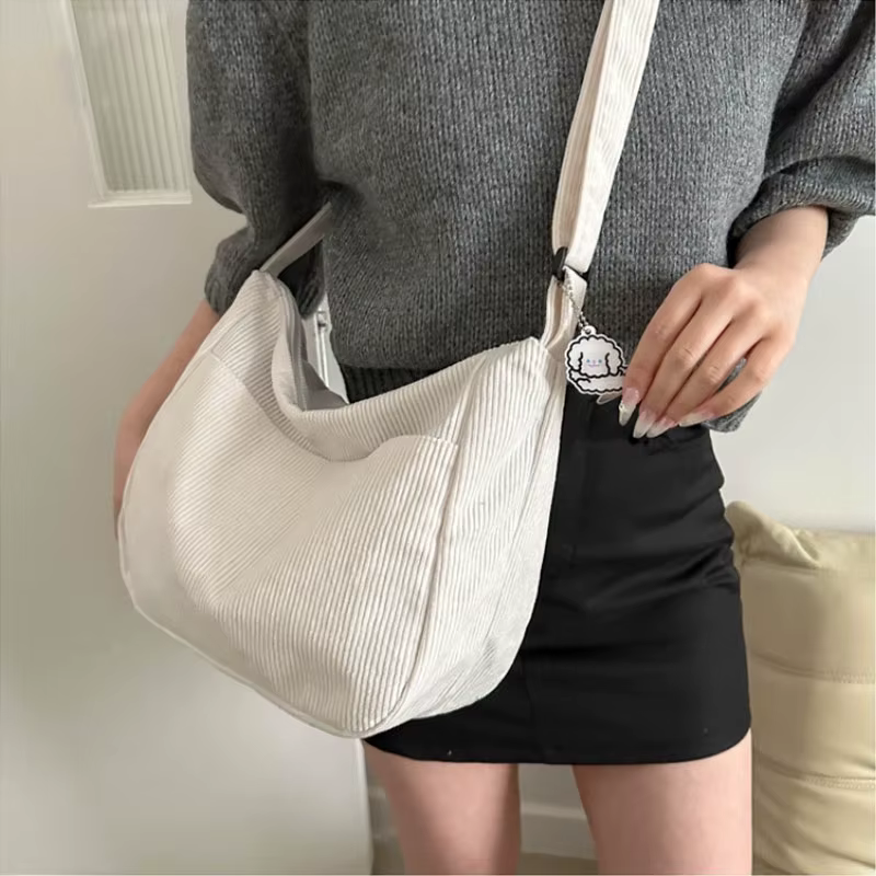 Sac à bandoulière en velours côtelé pour femmes