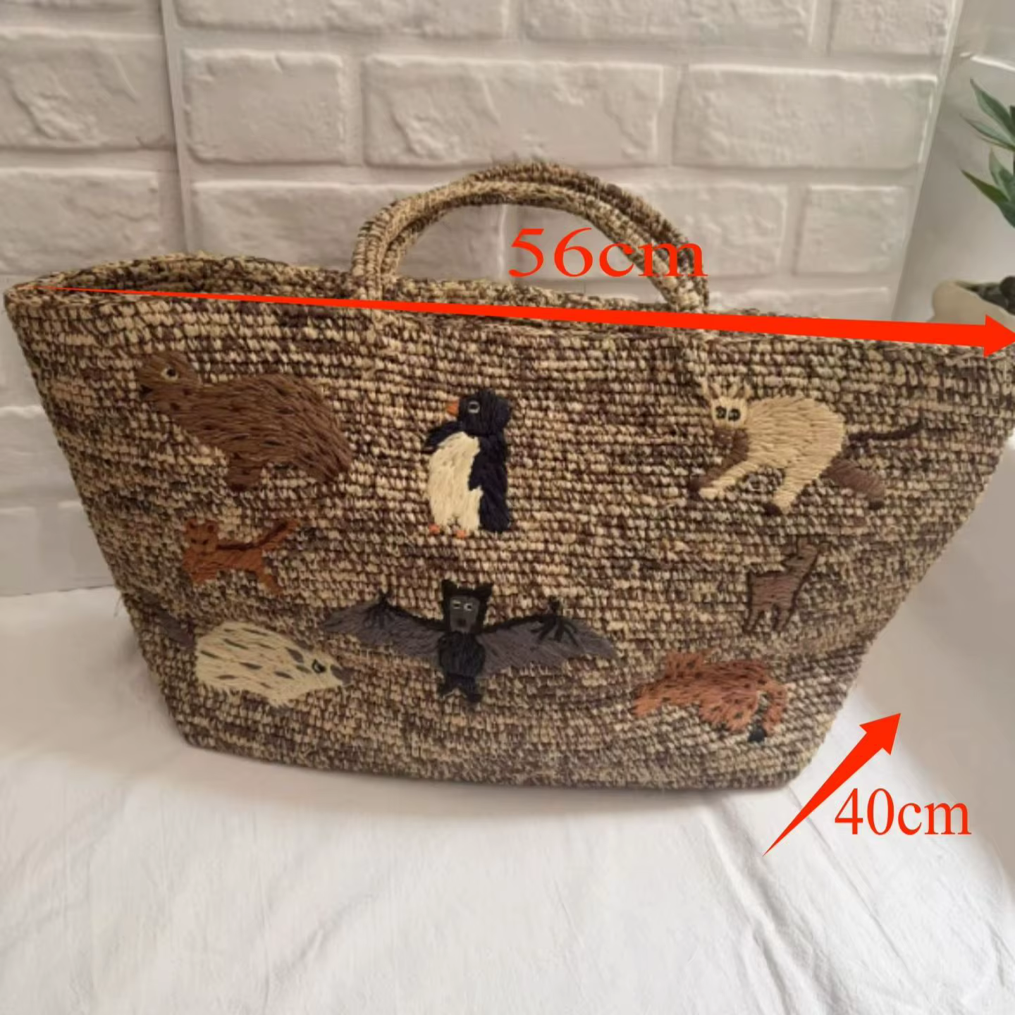 Sac fourre-tout en raphia fait main avec broderie