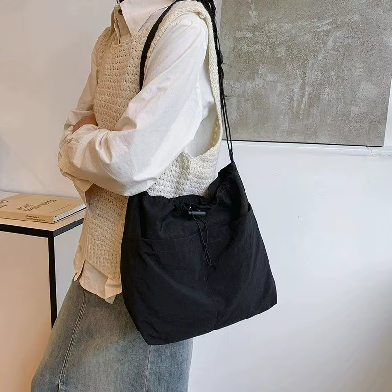 Sac à bandoulière de grande capacité pour femmes