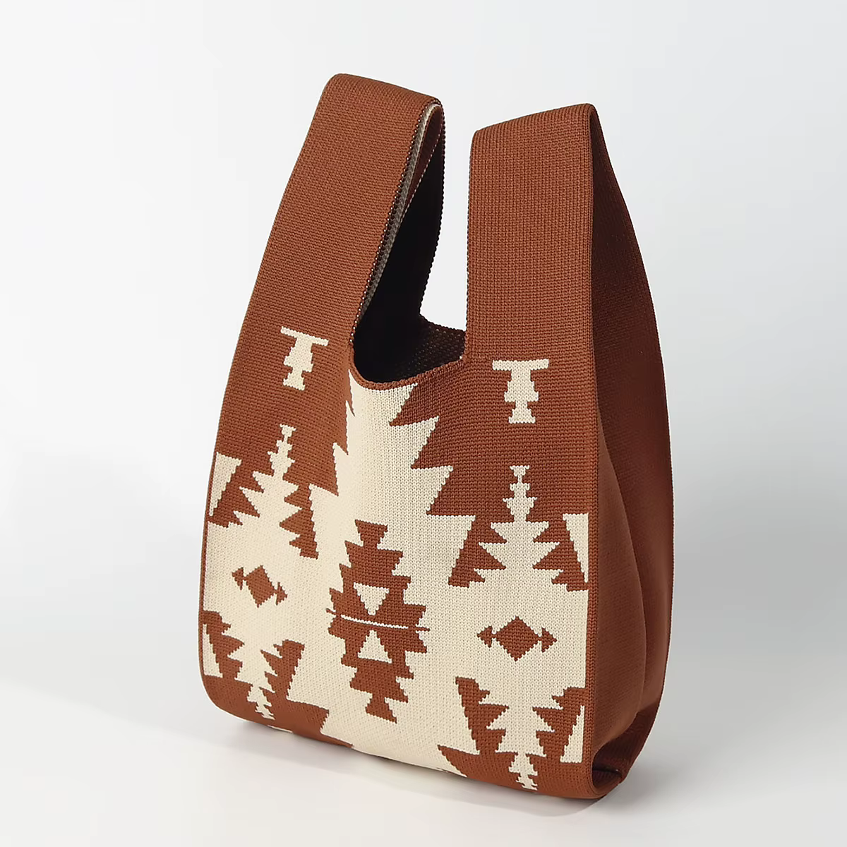 Sac à main de style ethnique bohème avec symétrie angulaire