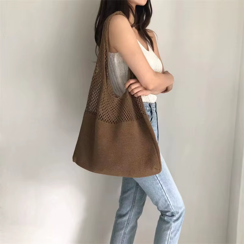 Sac fourre-tout vintage chic en fil tissé avec intérieur spacieux