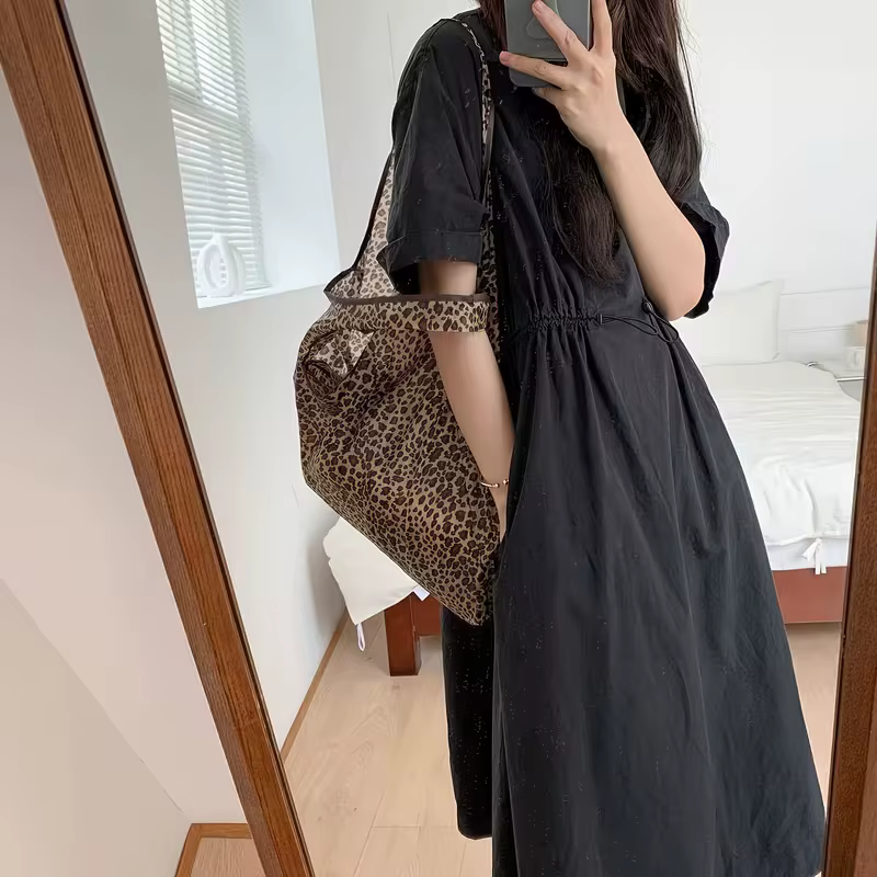 Sac de courses pliable à imprimé léopard - Sac en nylon léger et étanche avec poignées robustes pour l'épicerie et le supermarché