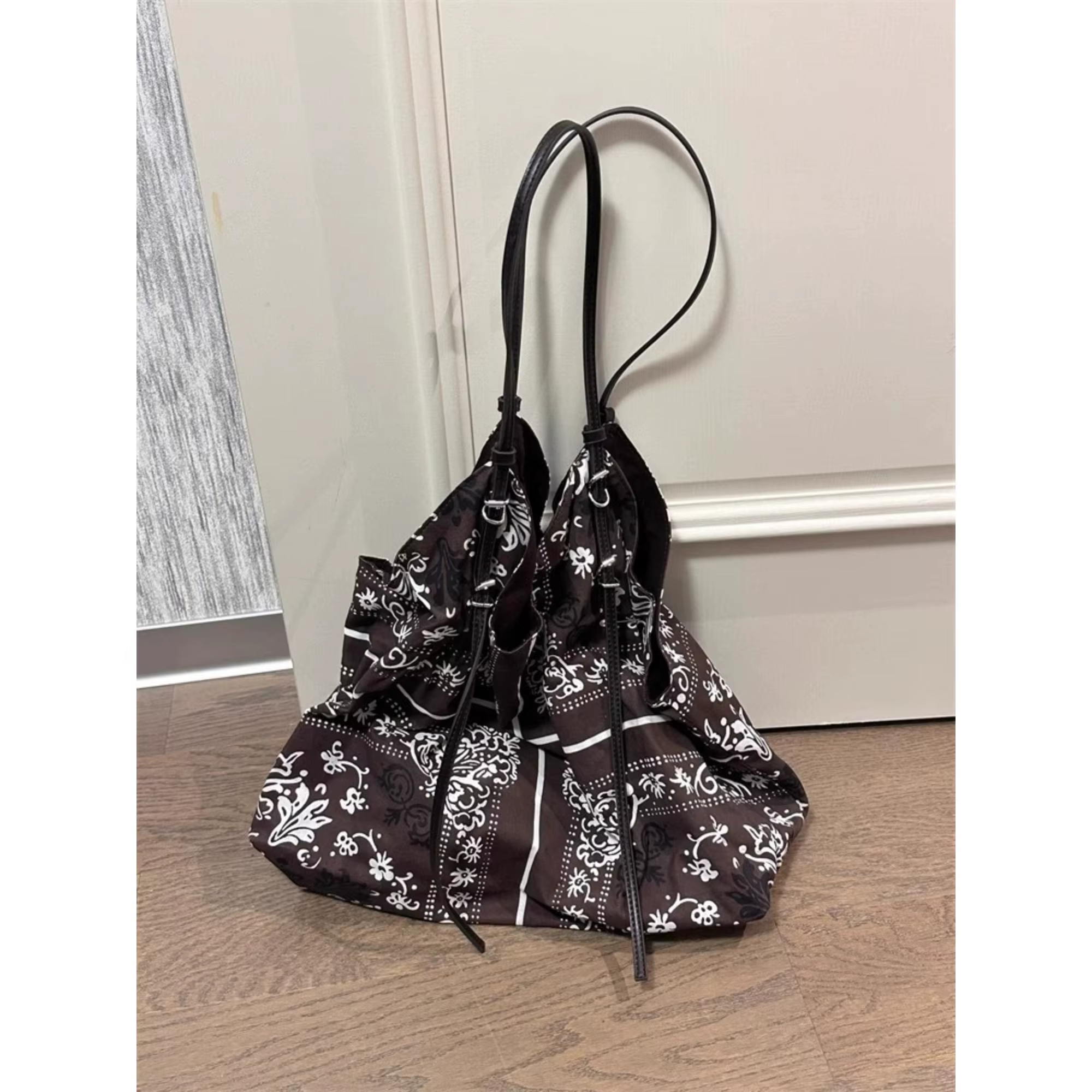 MABULA Bandanna imprimé sacs à bandoulière pour femmes grande capacité Paisley sac fourre-tout créateur de mode motif Floral National sac à main