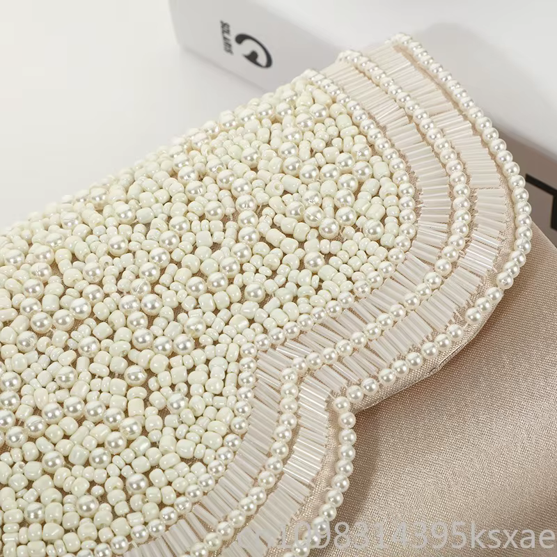 Pochette à perles élégante
