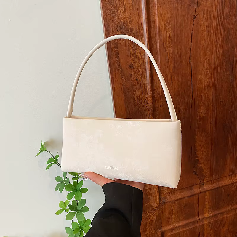 Petit sac à bandoulière sous les bras pour femmes