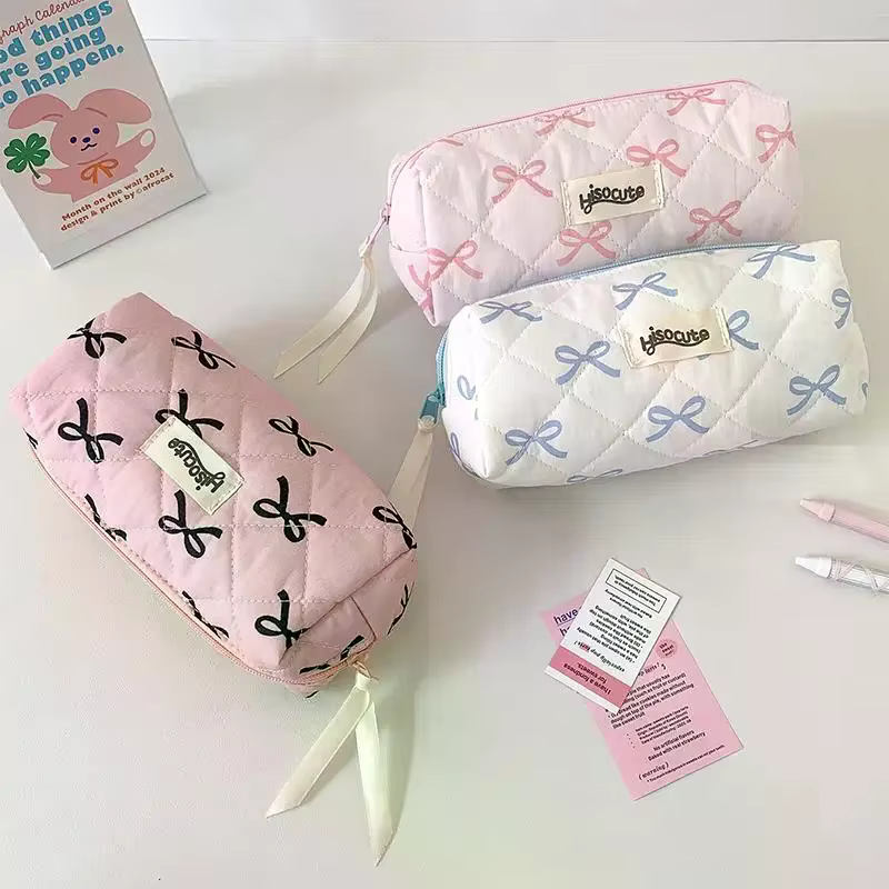 Trousse à crayons Sweet Girl avec nœud décoratif en ruban