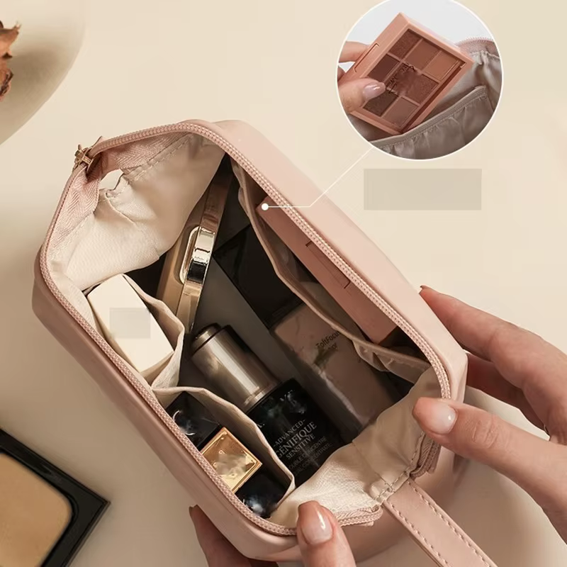 Pochette à maquillage élégante en cuir PU